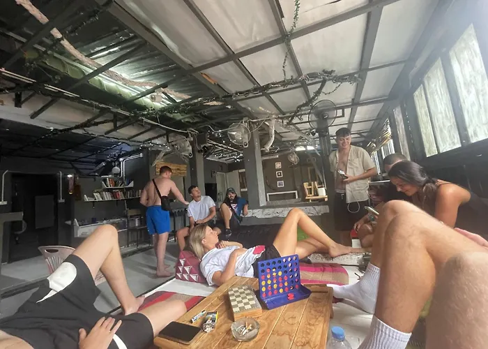 Dormsin Social